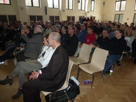 In der ersten Reihe die Referenten:Ulrich Klocke, Ulla Ließmann und Andreas Kleegräfe.