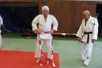 Sonntag, 19.12.2010. �berreichung des 6. Dan durch die Antragsteller Norbert Sp�th und Gerd Walter