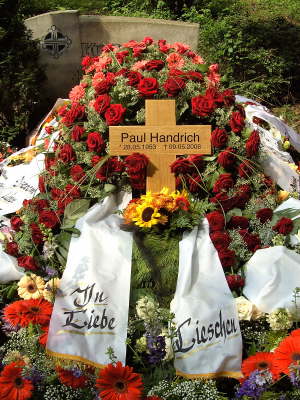 Donnerstag, 15.05.08. Beerdigung von Paul Handrich auf dem Friedhof Sch�nrather Hof, K�ln-M�lheim.