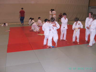 Montag, 12.07.2010. Judo Kyu-Pr�fung in der Sporthalle der Gesamtschule K-H�henhaus.