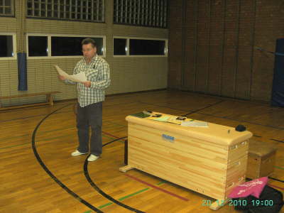 Montag, 20.12.2010. Karate Kyu-Pr�fung in der TH Von-Bodelschwingh-Str.