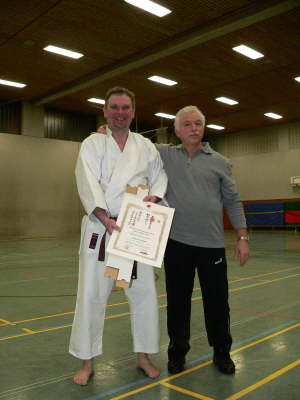 Samstag, 13.02.2010. Dan Pr�fung in Wattenscheid. Klaus Kirchner und Susanne Sejdi werden zum 1. Dan graduiert