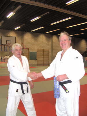 Sonntag, 21.12.08. Individuelles Judo Sonntagsmorgen Training mit Josef Hoos 6. Dan, Pr�sident des NWDK und VizePr�sident des NWJV