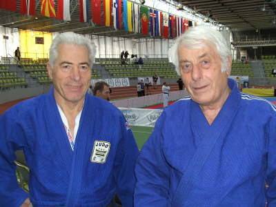 Freitag, 16.11.07. 1. Kampftag. Europa Meisterschaften der Veteranen in Sindelfingen.